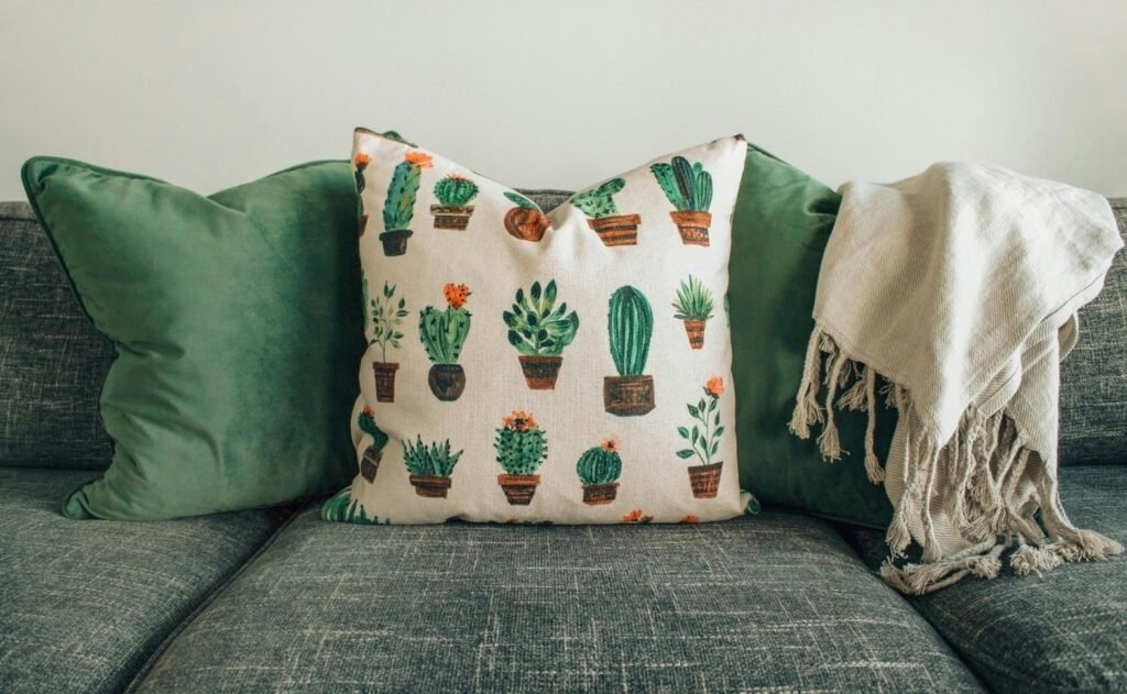 Sofa reinigen und Gerüche entfernen Polsterreinigung